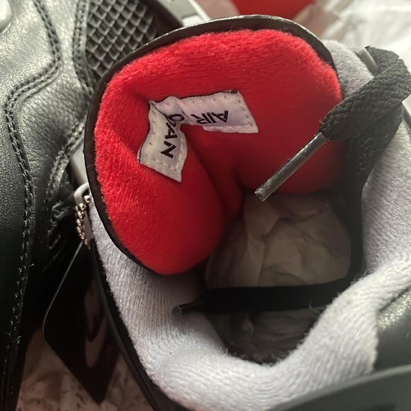 AIR JORDAN 4 RETRO (GS) - Picture 3 of 5